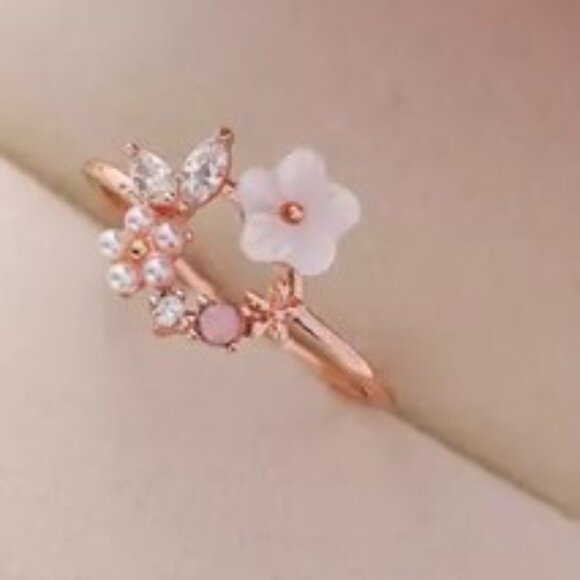 Swarovski Elements 14K Gold Plat Adjustable Ring - Picture 3 of 3